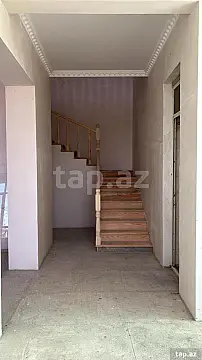 Satılır 5 otaqlı həyət evi