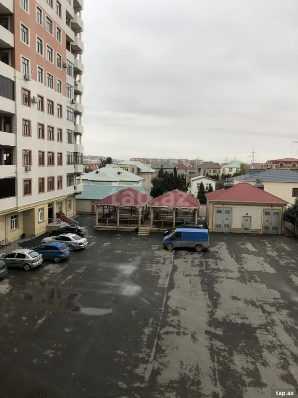 Kirayə verilir 2 otaqlı yeni tikili 50 m²