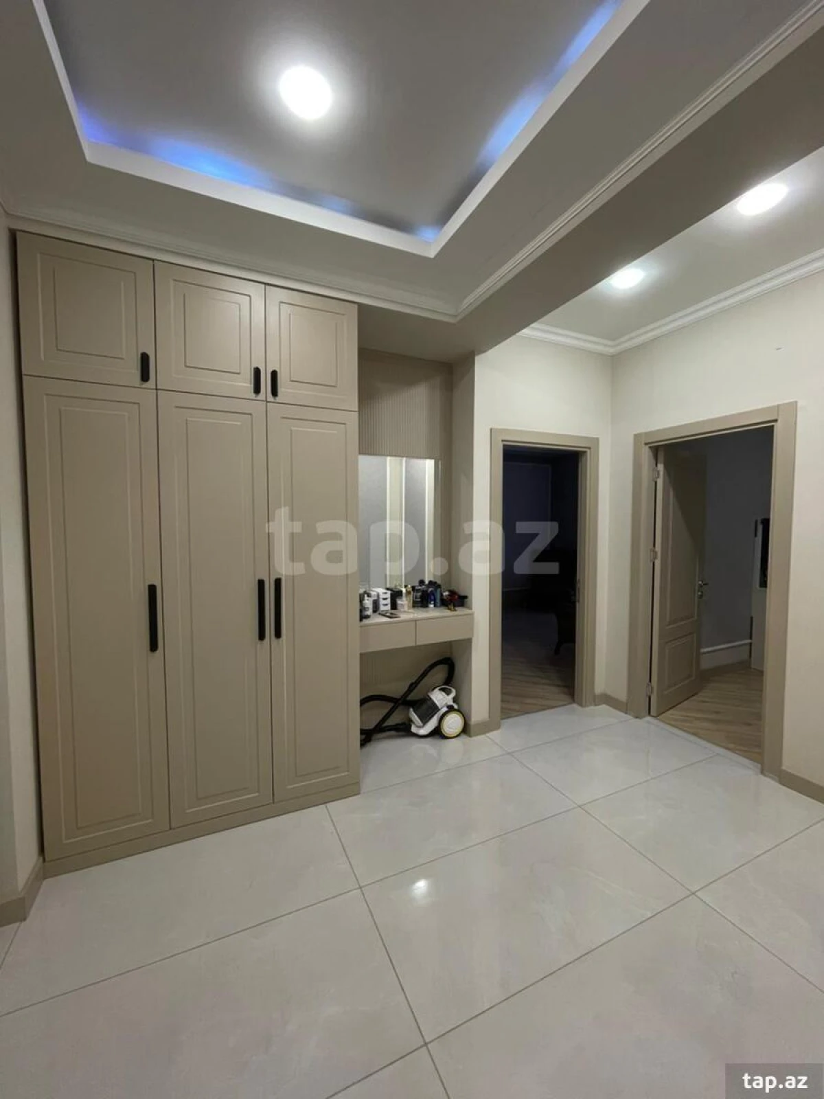 Kirayə verilir 2 otaqlı yeni tikili 65 m²