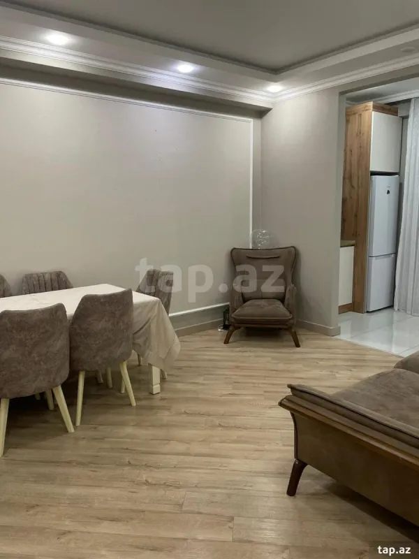 Kirayə verilir 2 otaqlı yeni tikili 65 m²