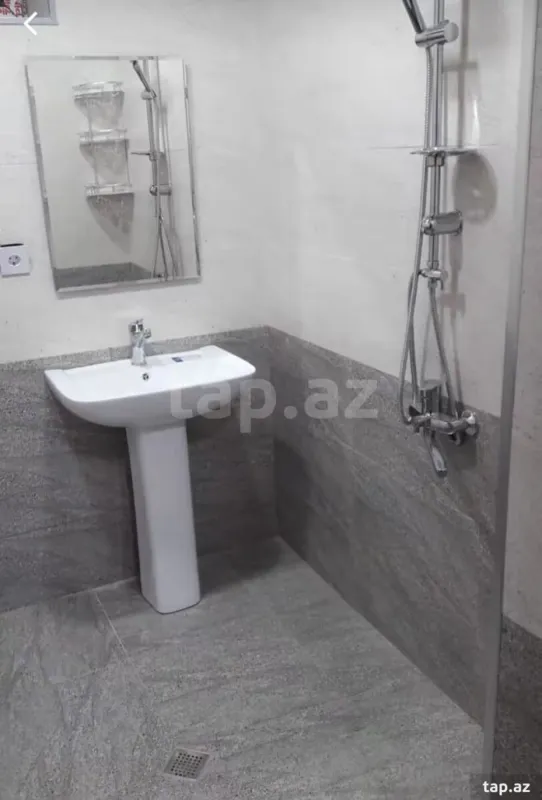 Kirayə verilir 4 otaqlı həyət evi 150 m²