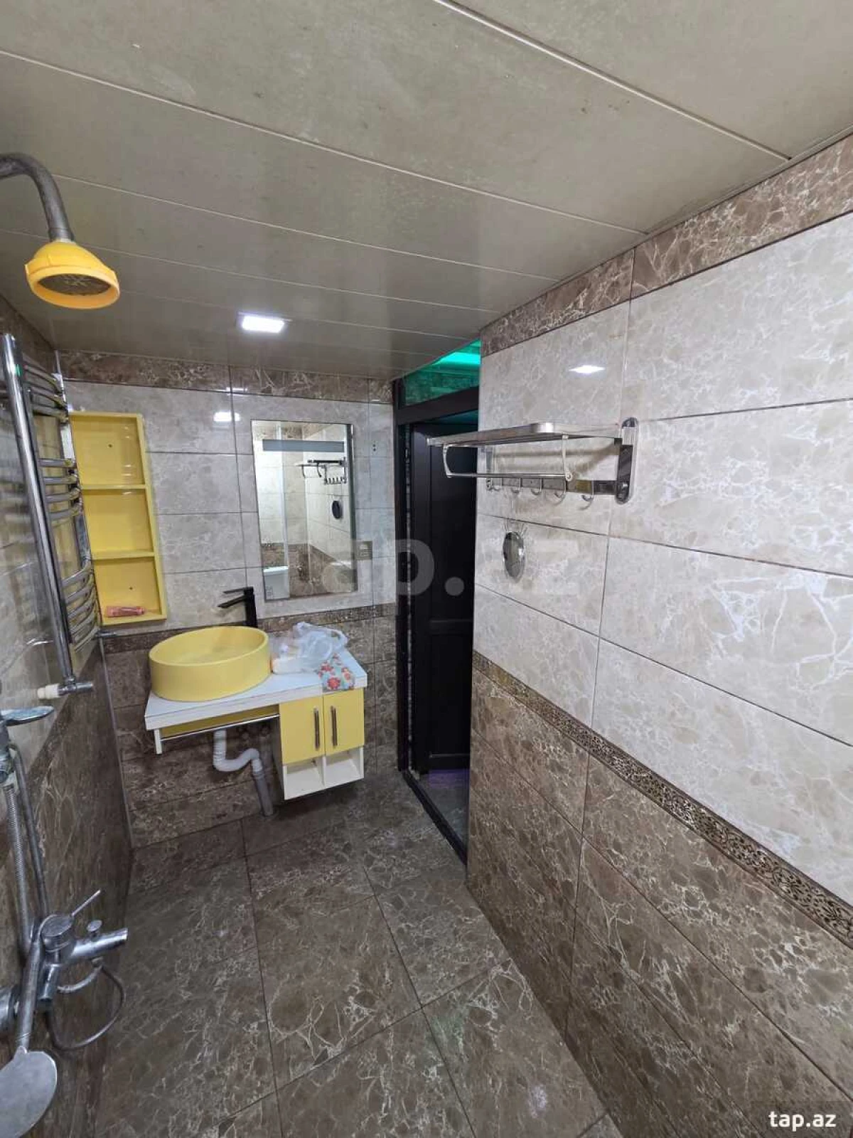 Kirayə verilir 2 otaqlı mənzil 70 m²