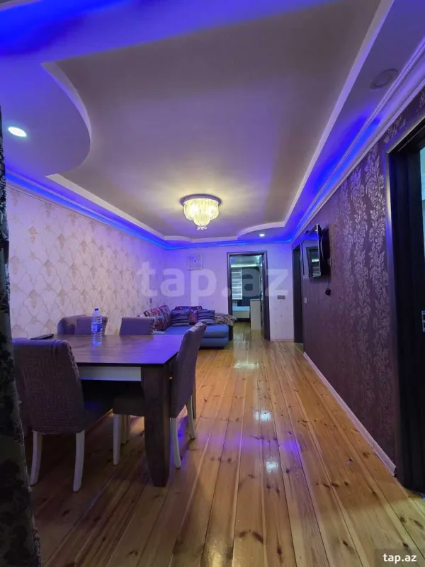 Kirayə verilir 2 otaqlı mənzil 70 m²
