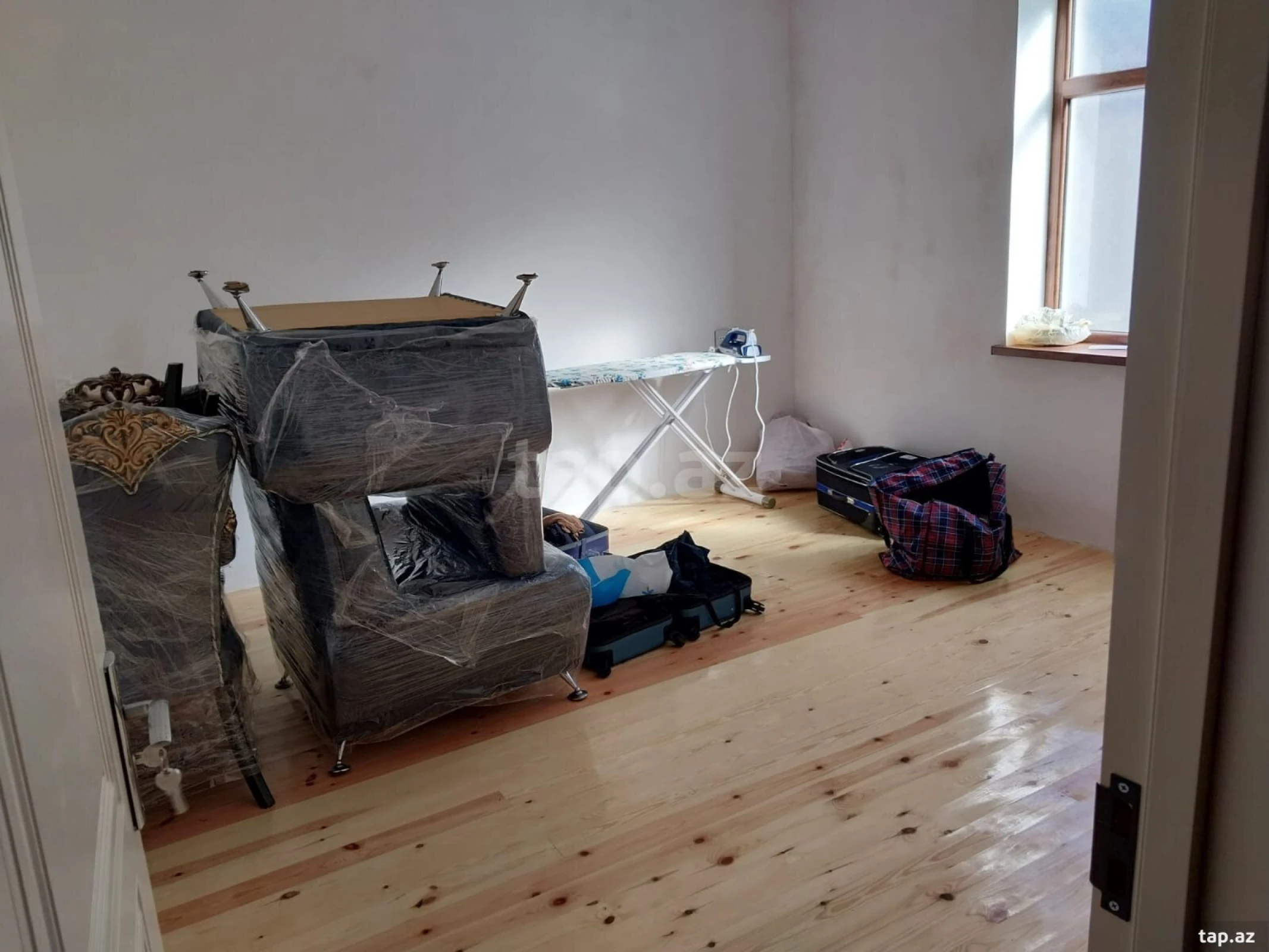 Satılır 3 otaqlı həyət evi