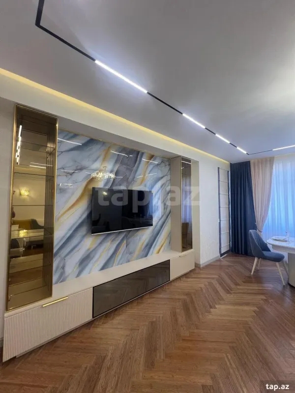 Satılır 3 otaqlı yeni tikili 108 m²