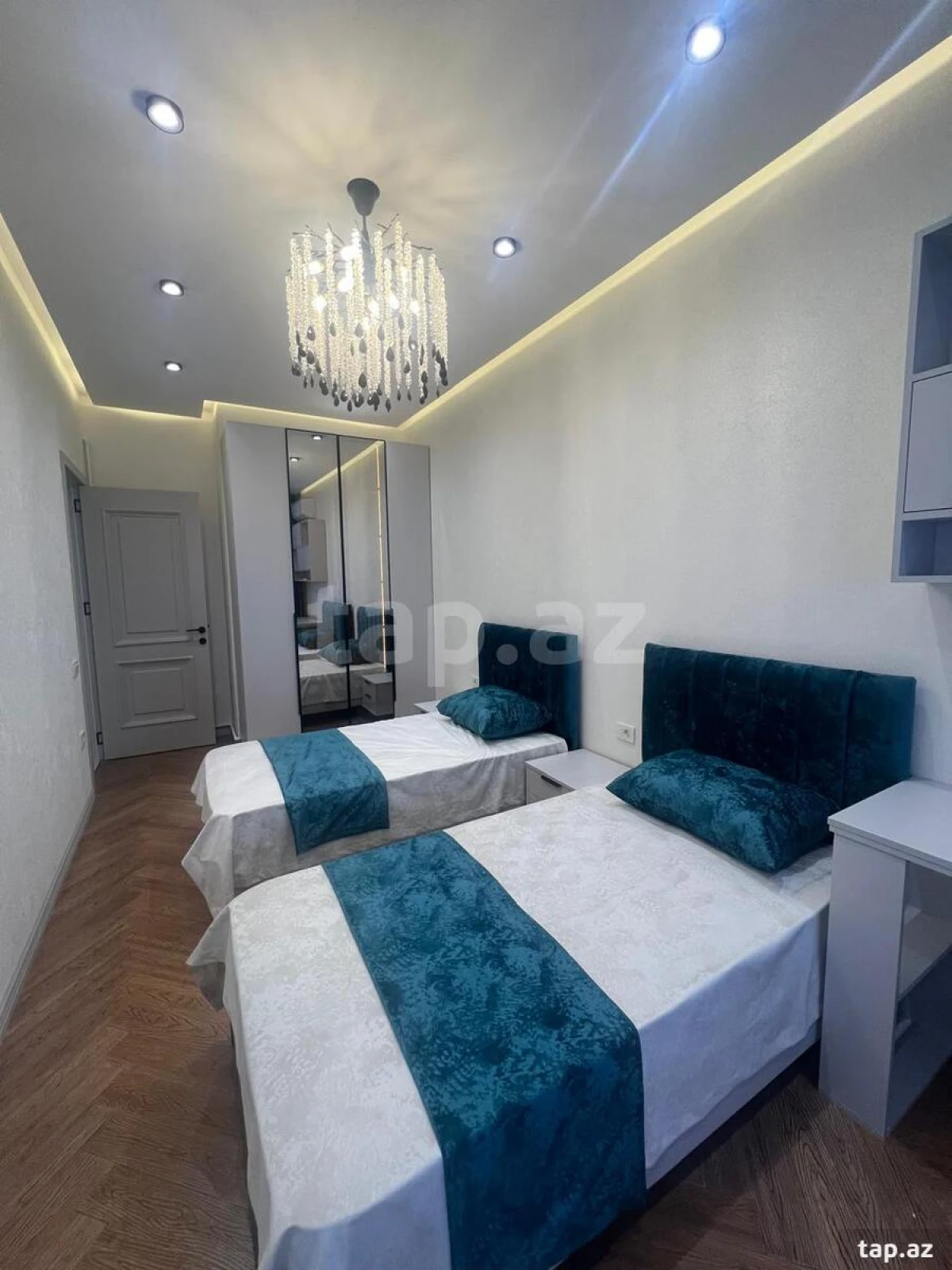 Satılır 3 otaqlı yeni tikili 108 m²