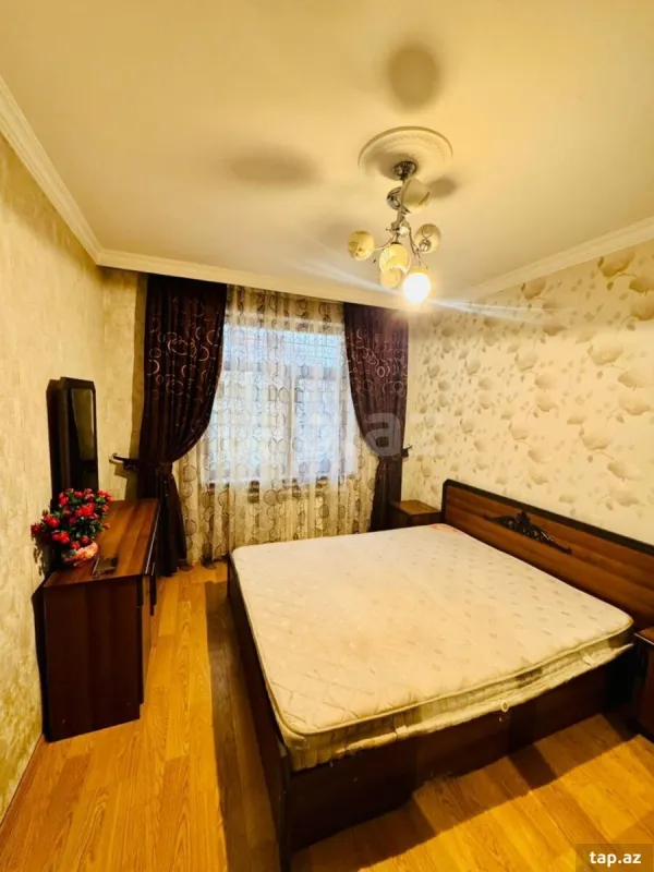 Kirayə verilir 2 otaqlı mənzil 65 m²