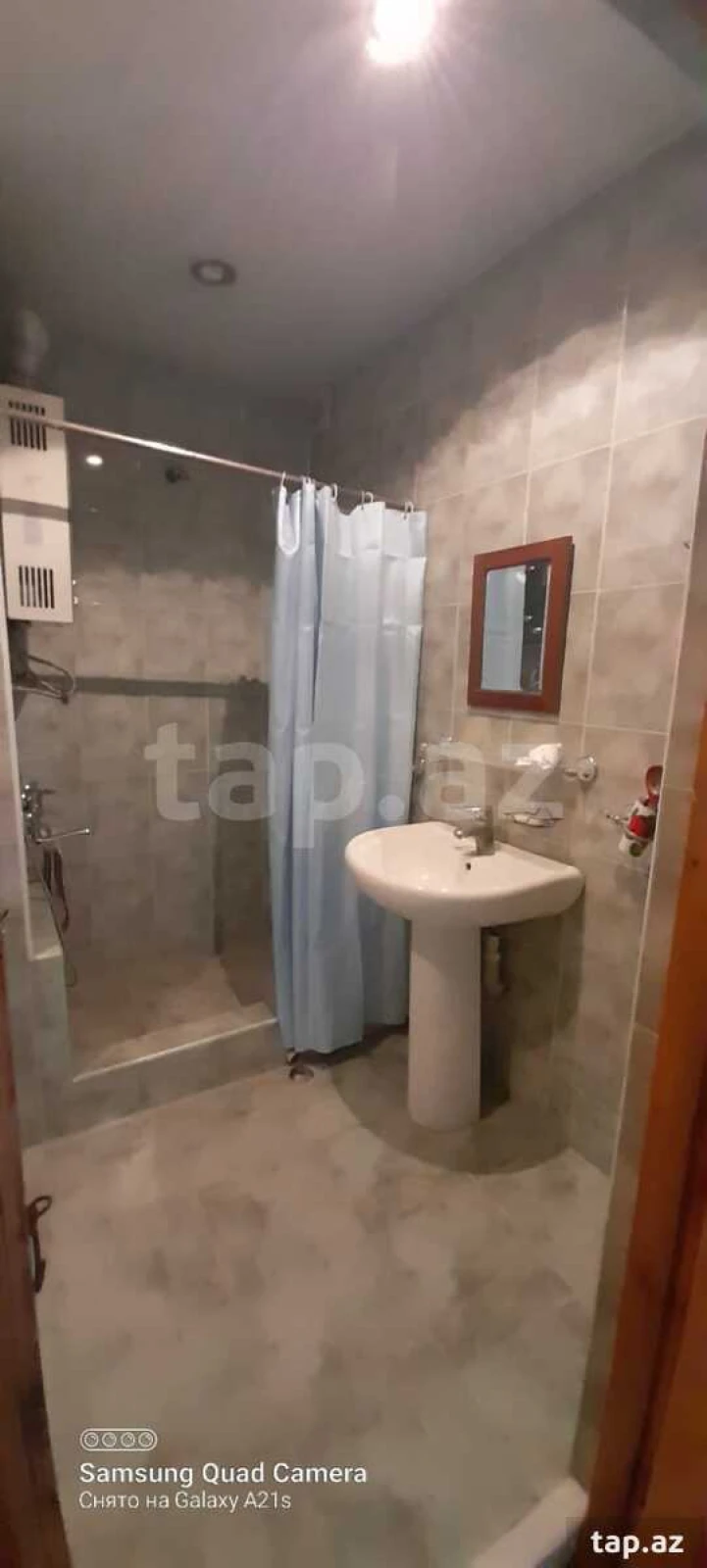Satılır 2 otaqlı mənzil 65 m²