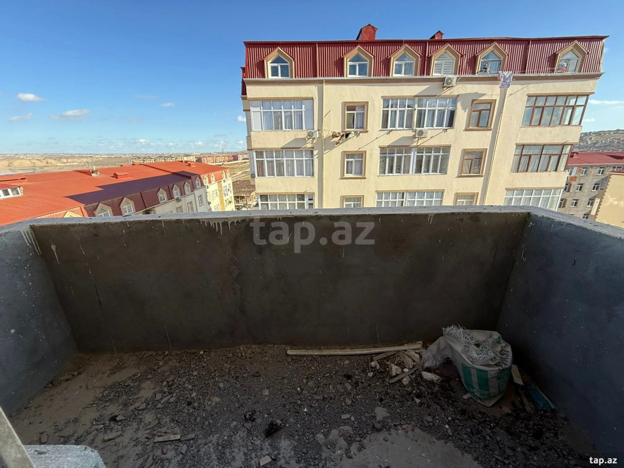 Satılır 3 otaqlı yeni tikili 92 m²