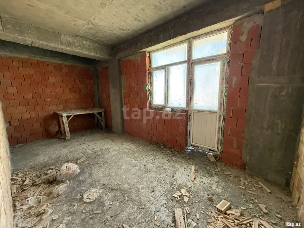 Satılır 3 otaqlı yeni tikili 92 m²