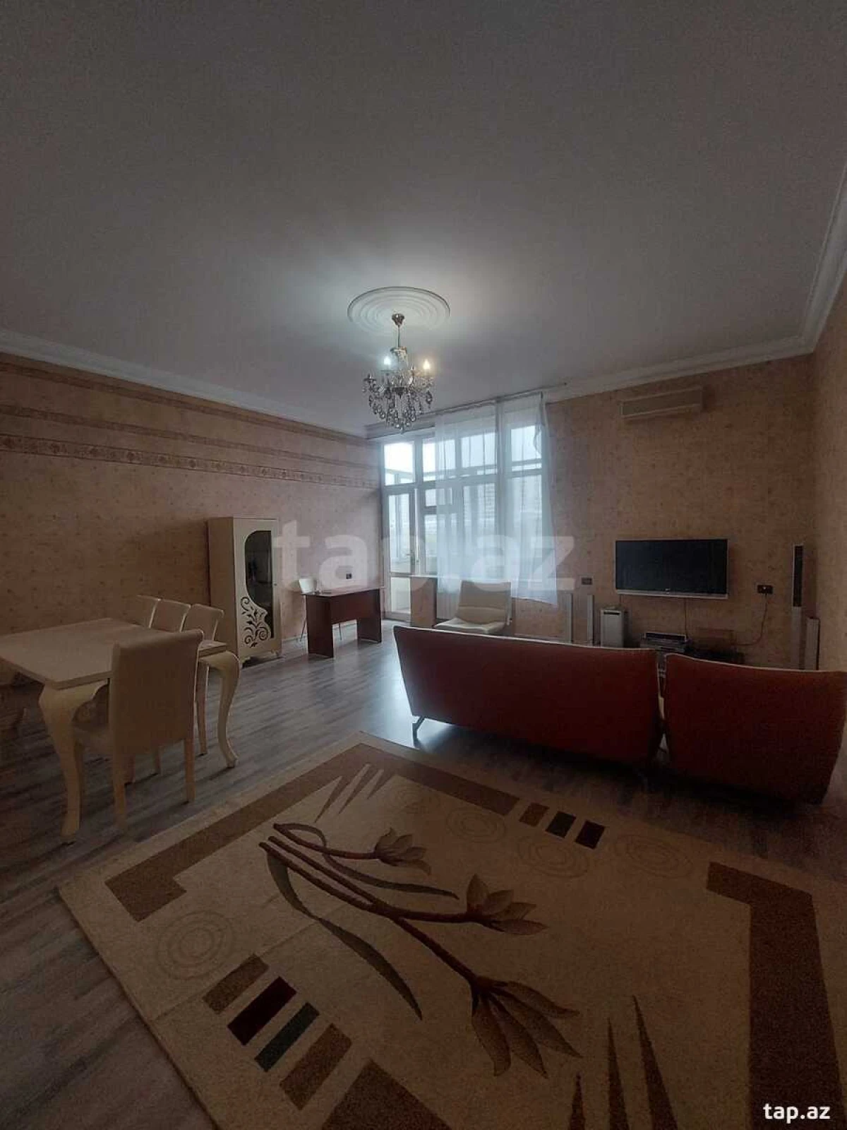 Kirayə verilir 3 otaqlı yeni tikili 120 m²