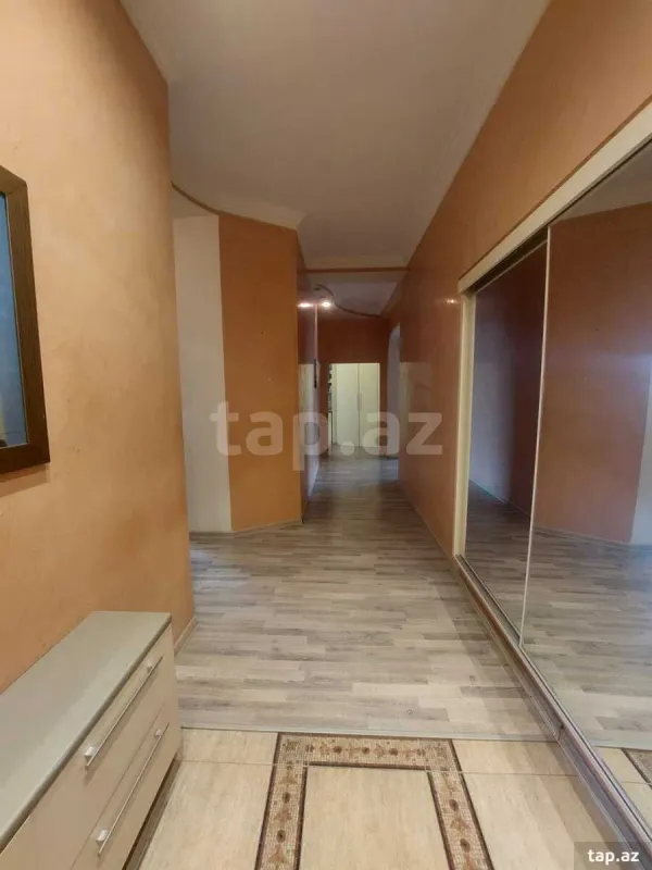 Kirayə verilir 3 otaqlı yeni tikili 120 m²