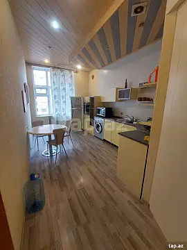 Kirayə verilir 3 otaqlı yeni tikili 120 m²
