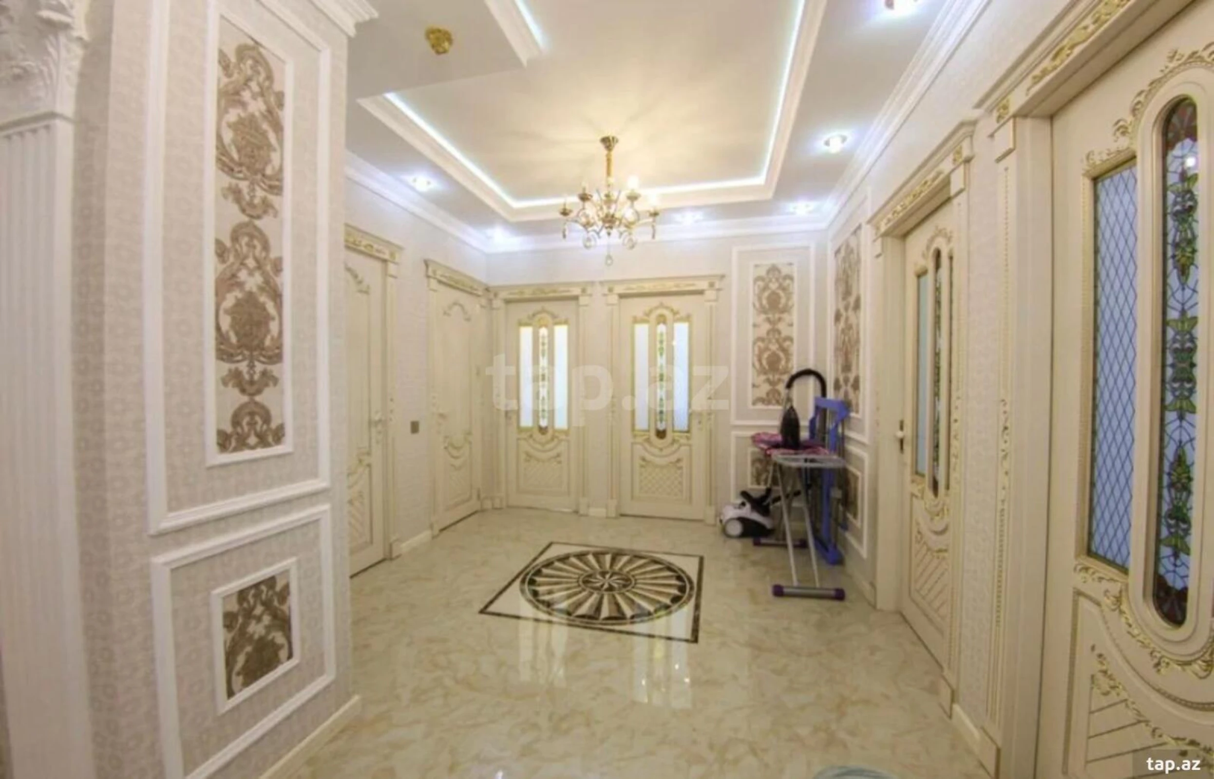 Kirayə verilir 3 otaqlı yeni tikili 148 m²