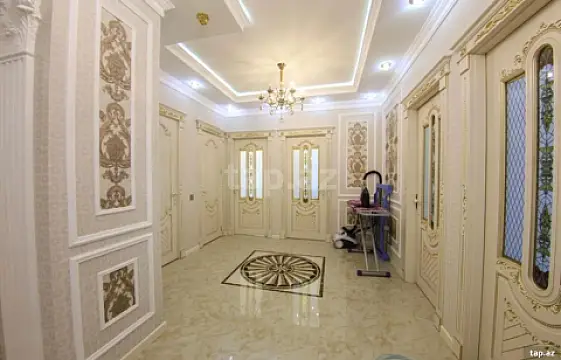 Kirayə verilir 3 otaqlı yeni tikili 148 m²