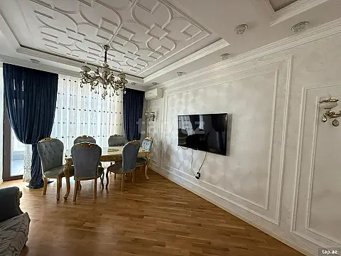 Kirayə verilir 3 otaqlı yeni tikili 148 m²