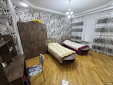 Kirayə verilir 3 otaqlı yeni tikili 140 m²