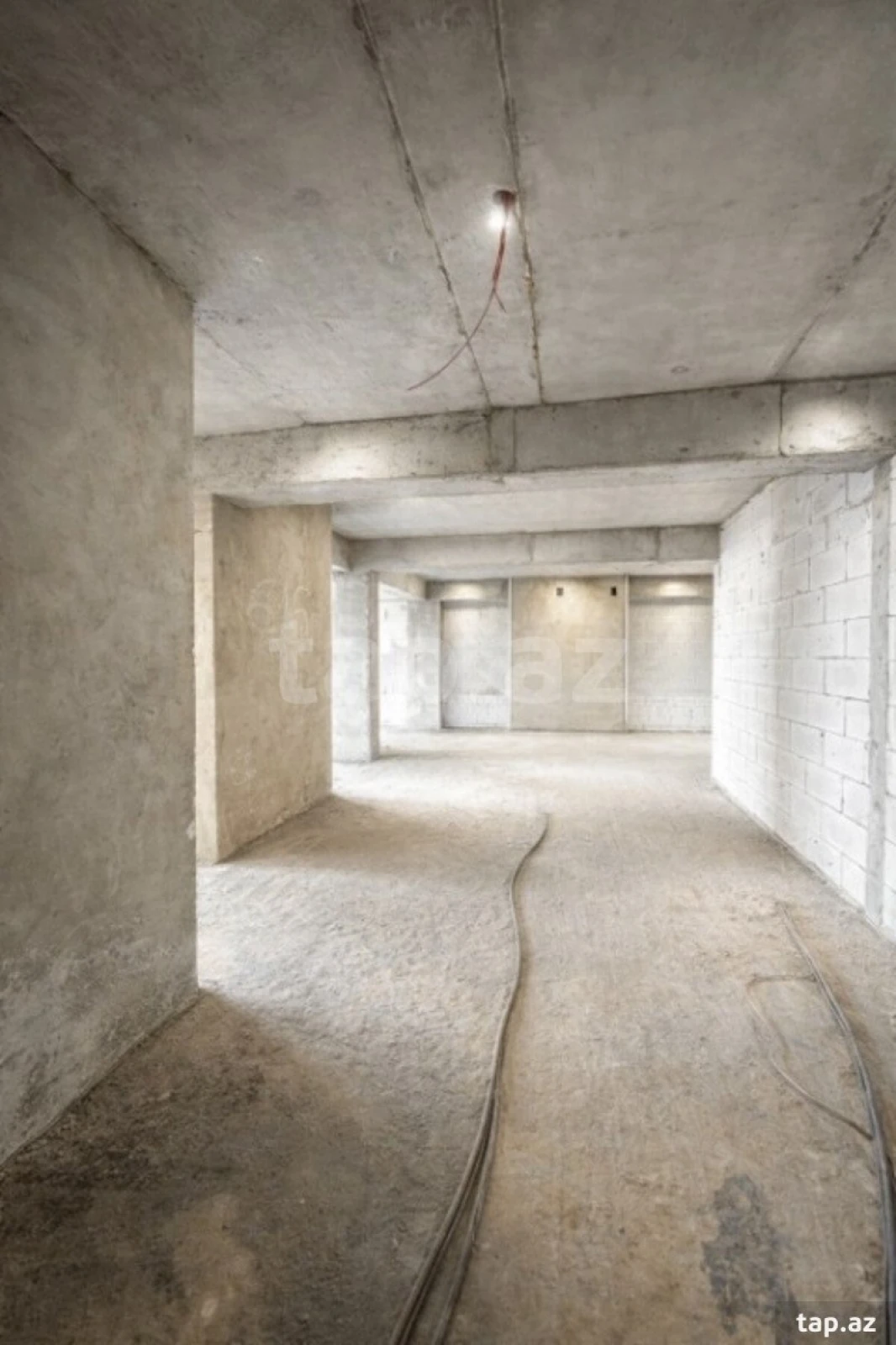 Satılır 4 otaqlı yeni tikili 220 m²