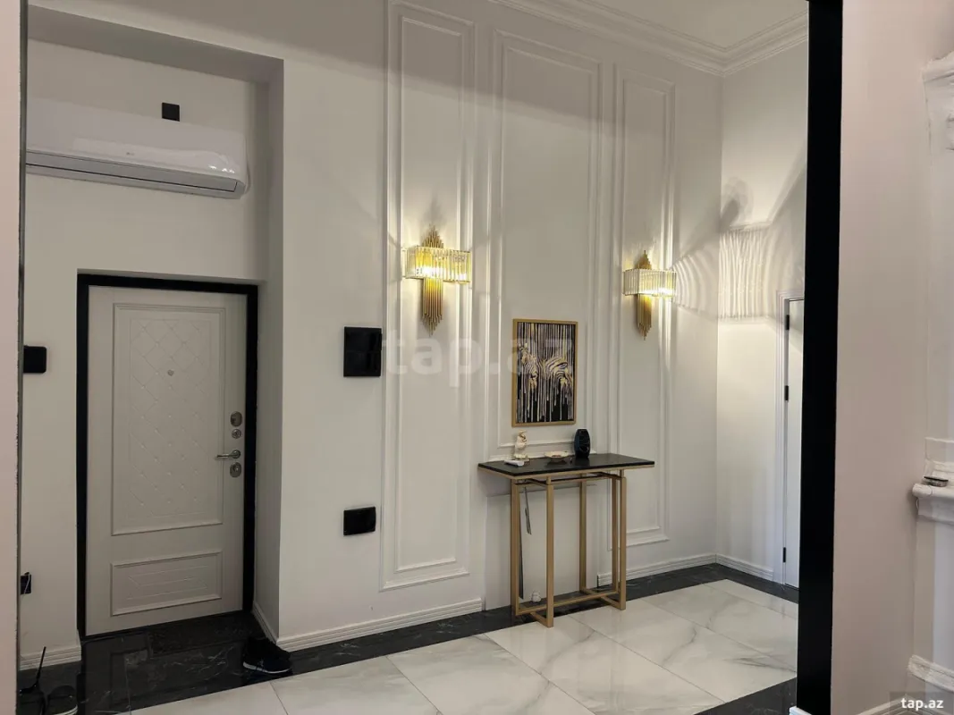 Kirayə verilir 3 otaqlı mənzil 140 m²