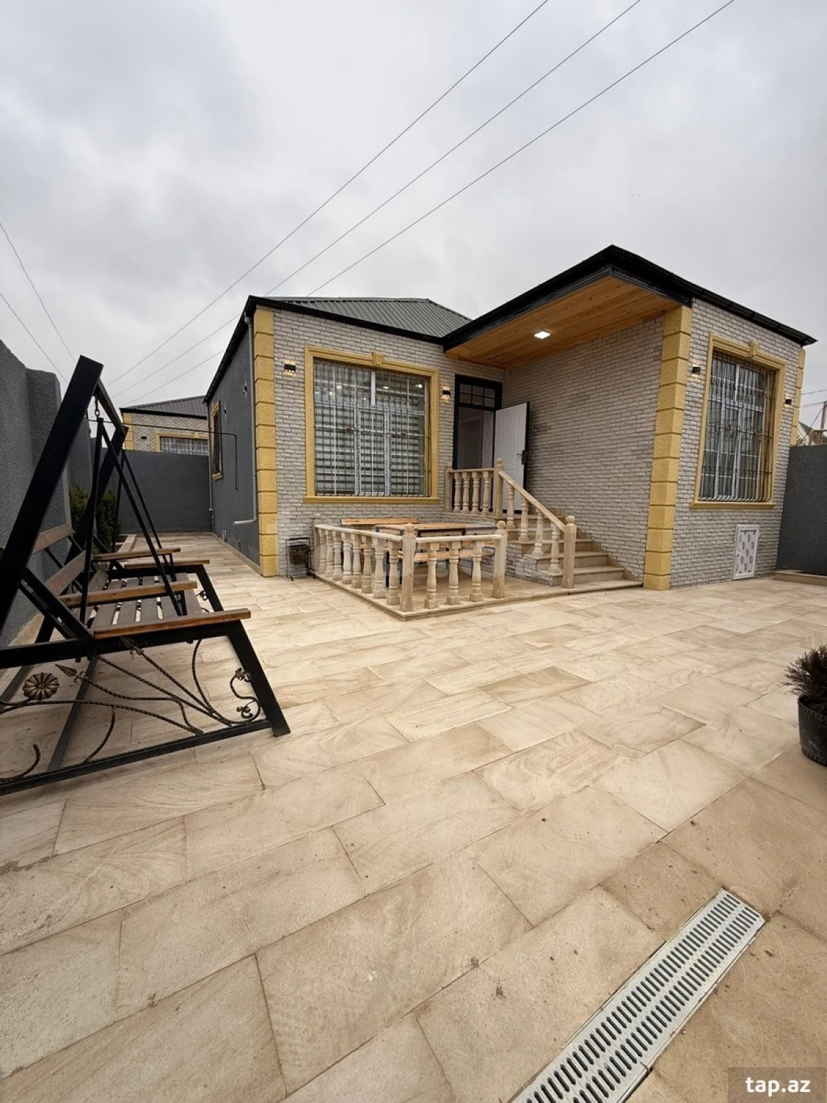 Satılır 3 otaqlı həyət evi