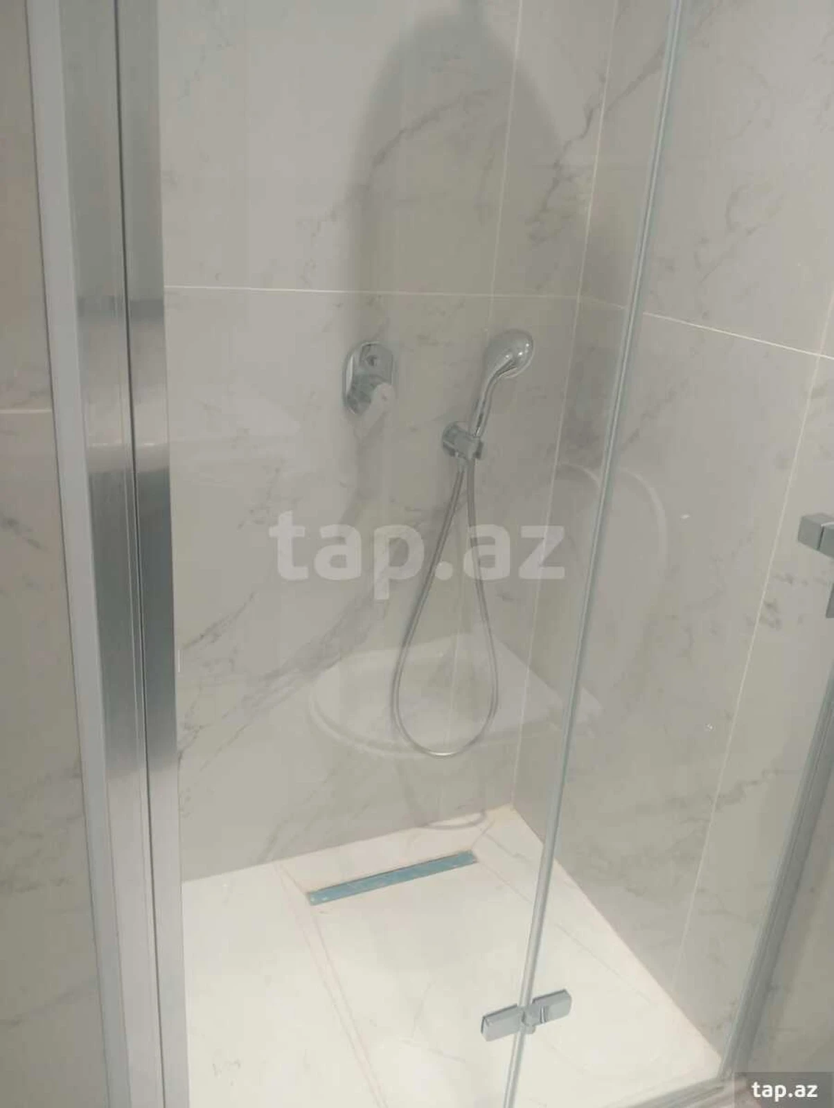 Satılır 2 otaqlı yeni tikili 50 m²