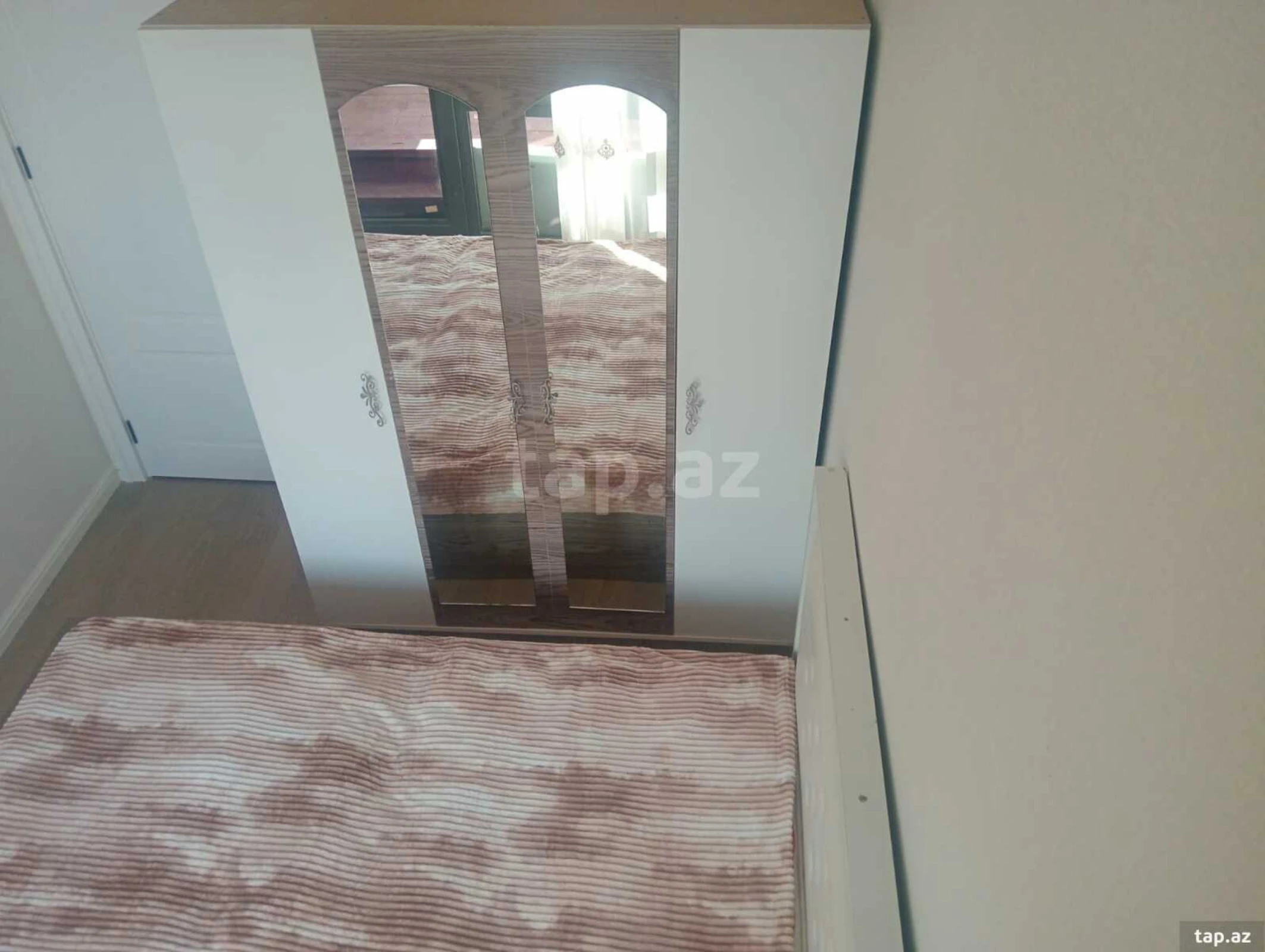 Satılır 2 otaqlı yeni tikili 50 m²