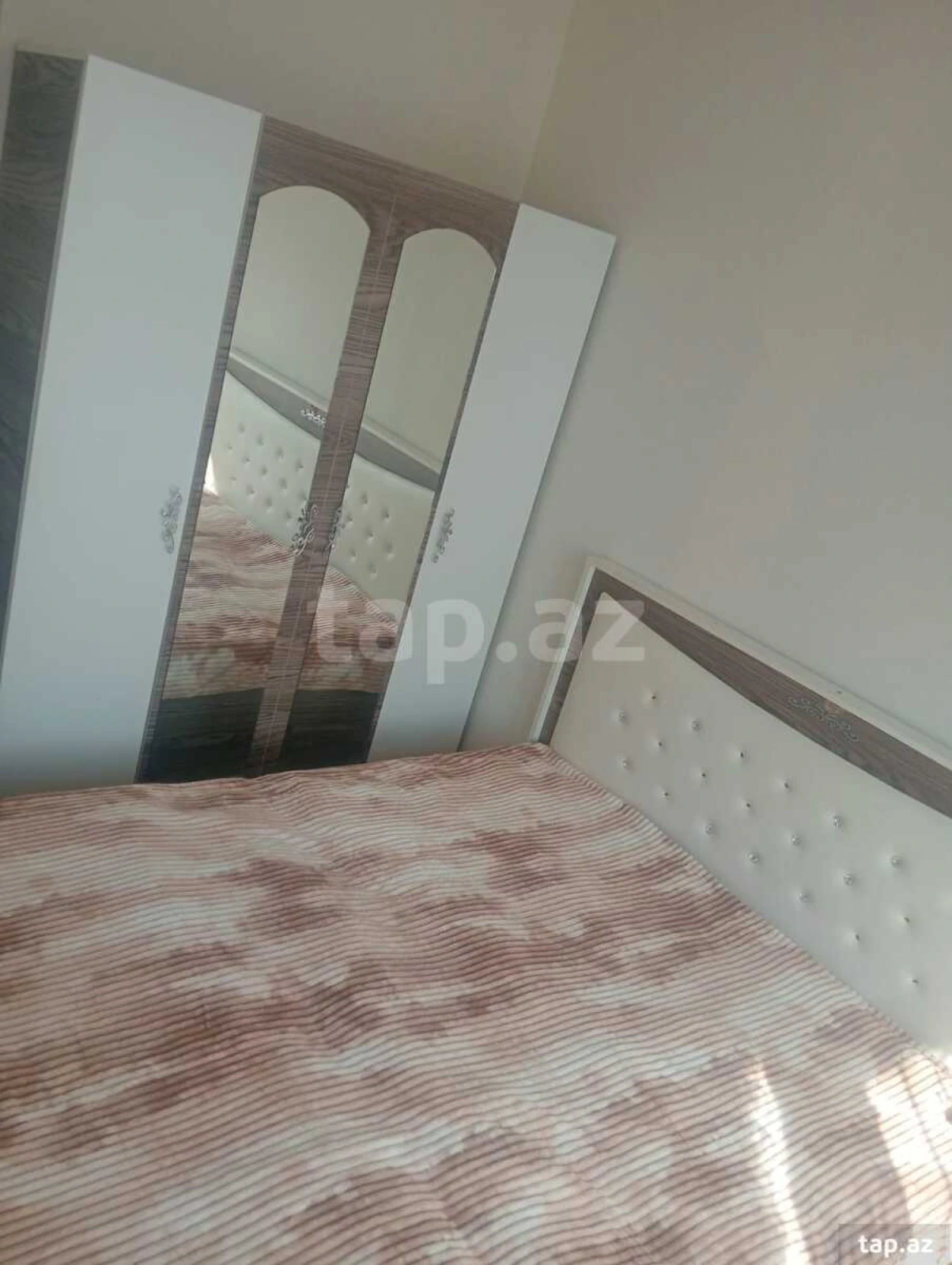 Satılır 2 otaqlı yeni tikili 50 m²