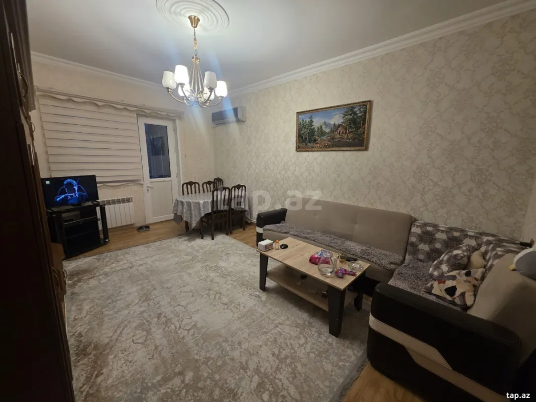 Kirayə verilir 2 otaqlı mənzil 80 m²