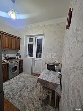 Kirayə verilir 2 otaqlı mənzil 80 m²