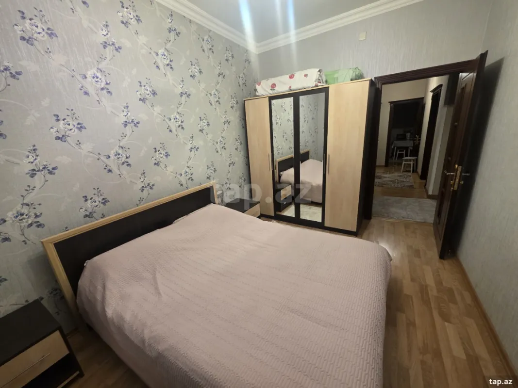 Kirayə verilir 2 otaqlı mənzil 80 m²