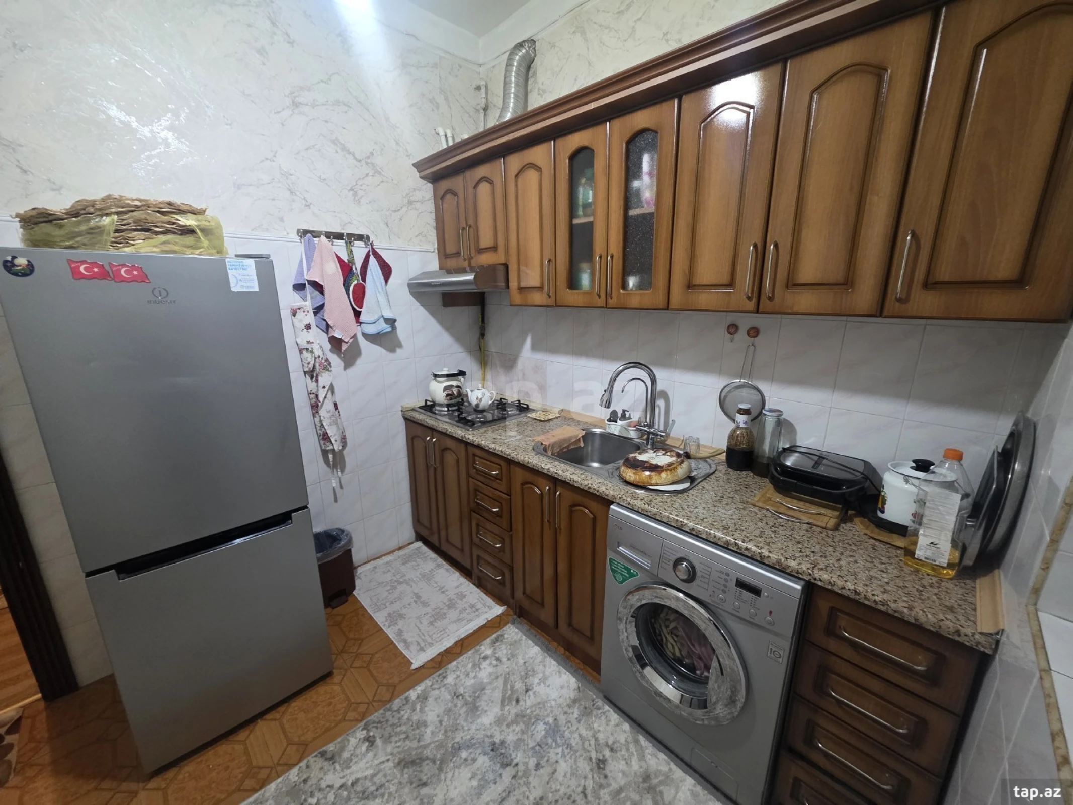 Kirayə verilir 2 otaqlı mənzil 80 m²