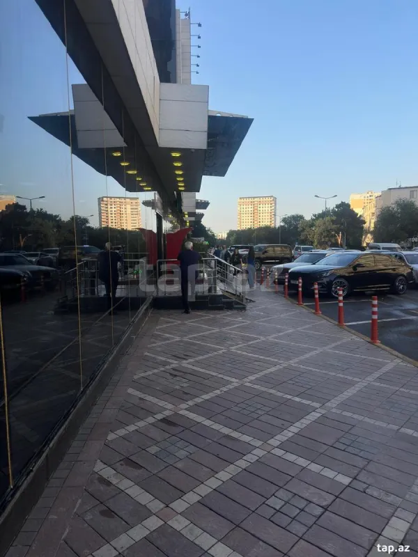 Satılır 2 otaqlı yeni tikili 50 m²