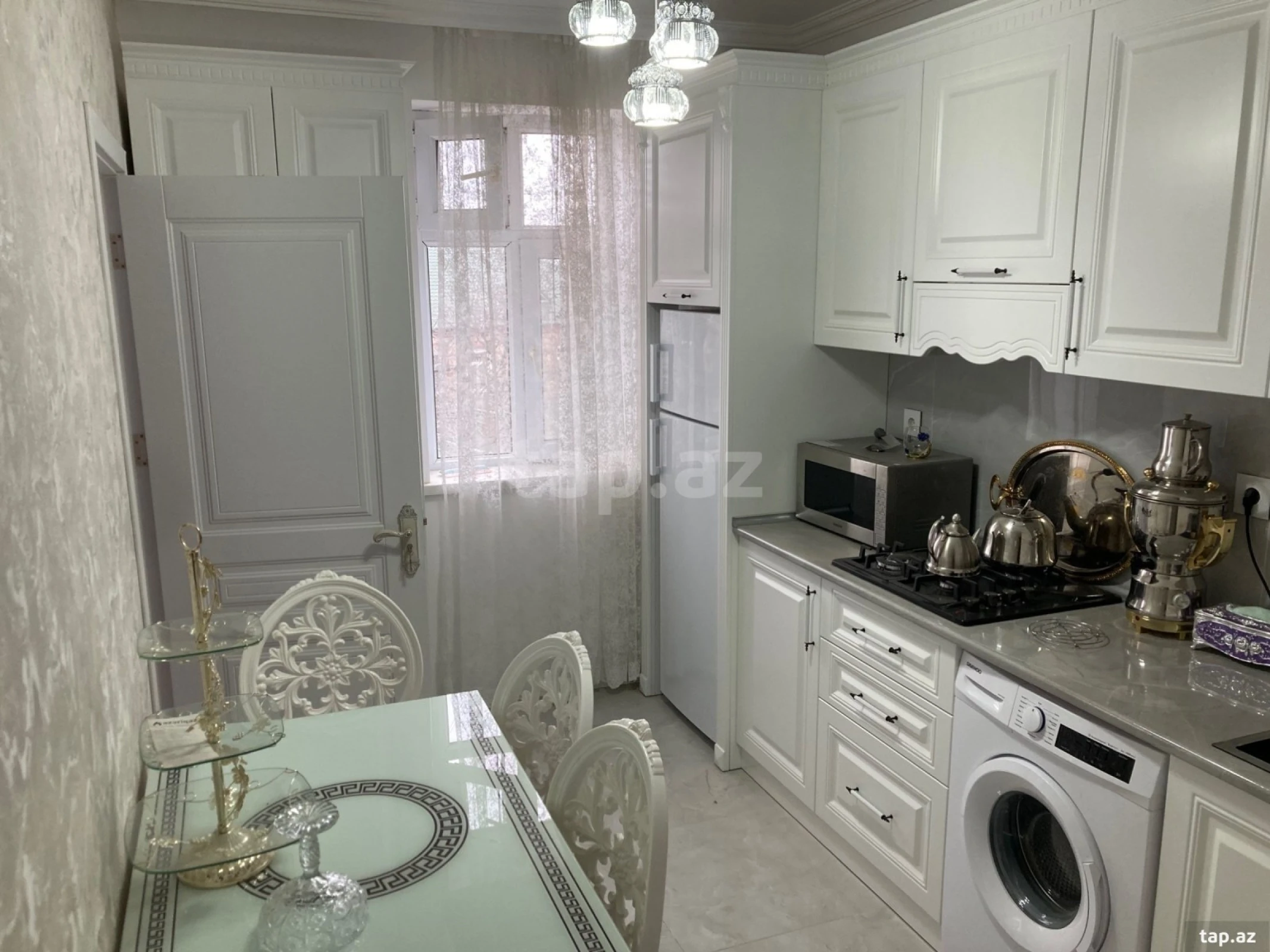 Kirayə verilir 3 otaqlı mənzil 100 m²