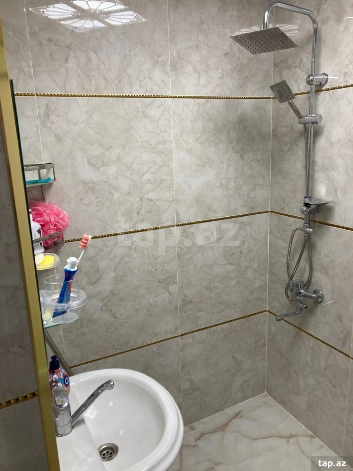 Kirayə verilir 3 otaqlı mənzil 100 m²