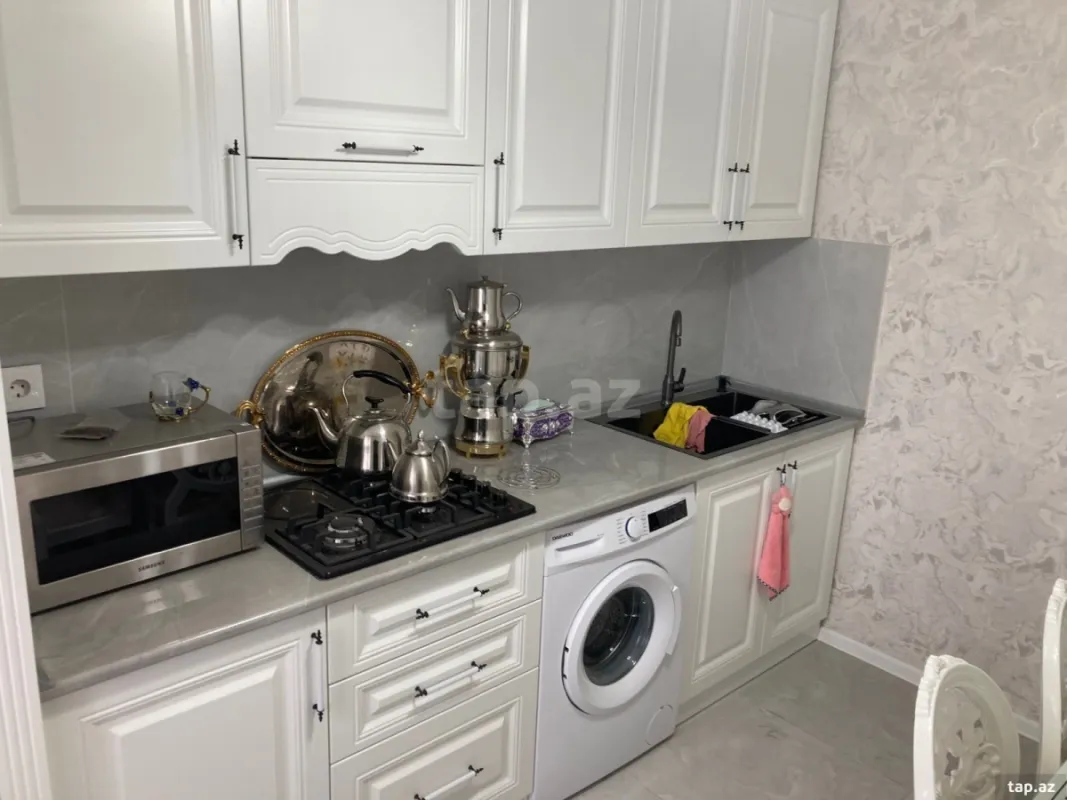 Kirayə verilir 3 otaqlı mənzil 100 m²