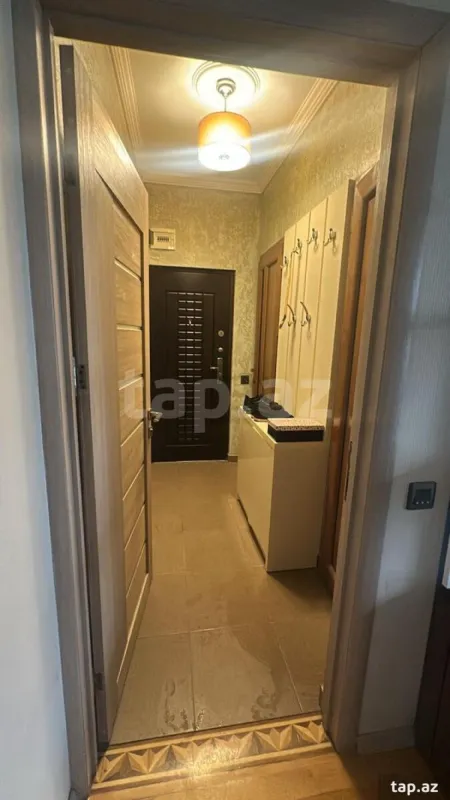 Kirayə verilir 2 otaqlı yeni tikili 100 m²