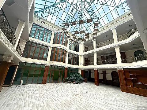 Satılır 19 otaqlı həyət evi