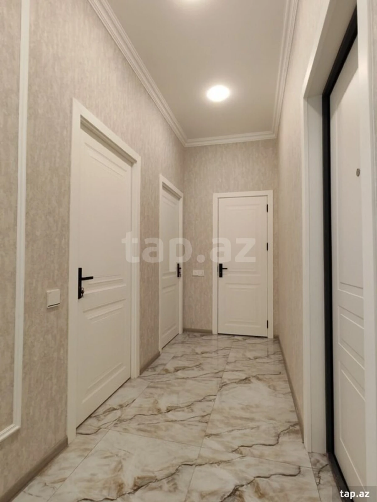 Kirayə verilir 2 otaqlı yeni tikili 70 m²
