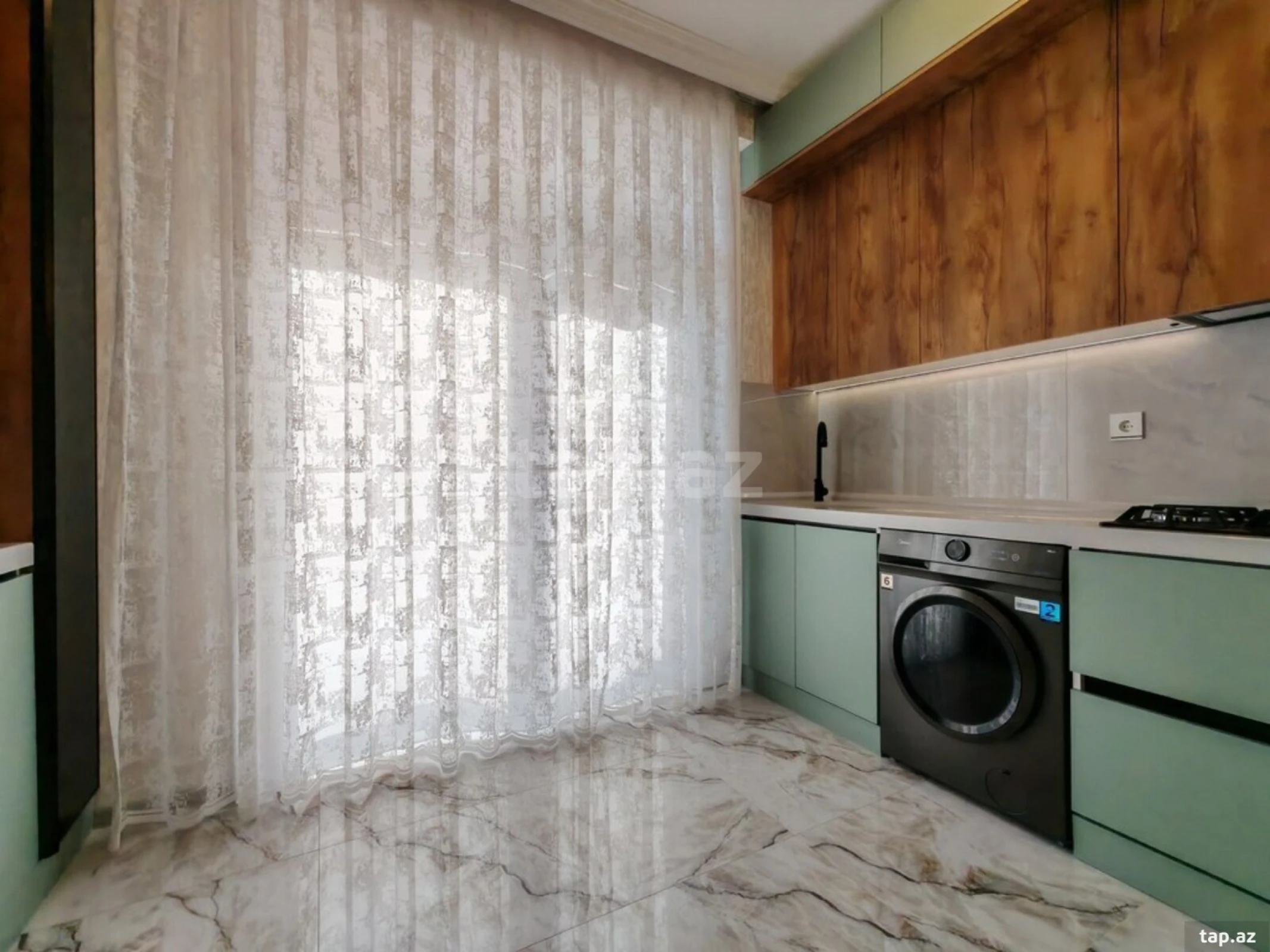 Kirayə verilir 2 otaqlı yeni tikili 70 m²