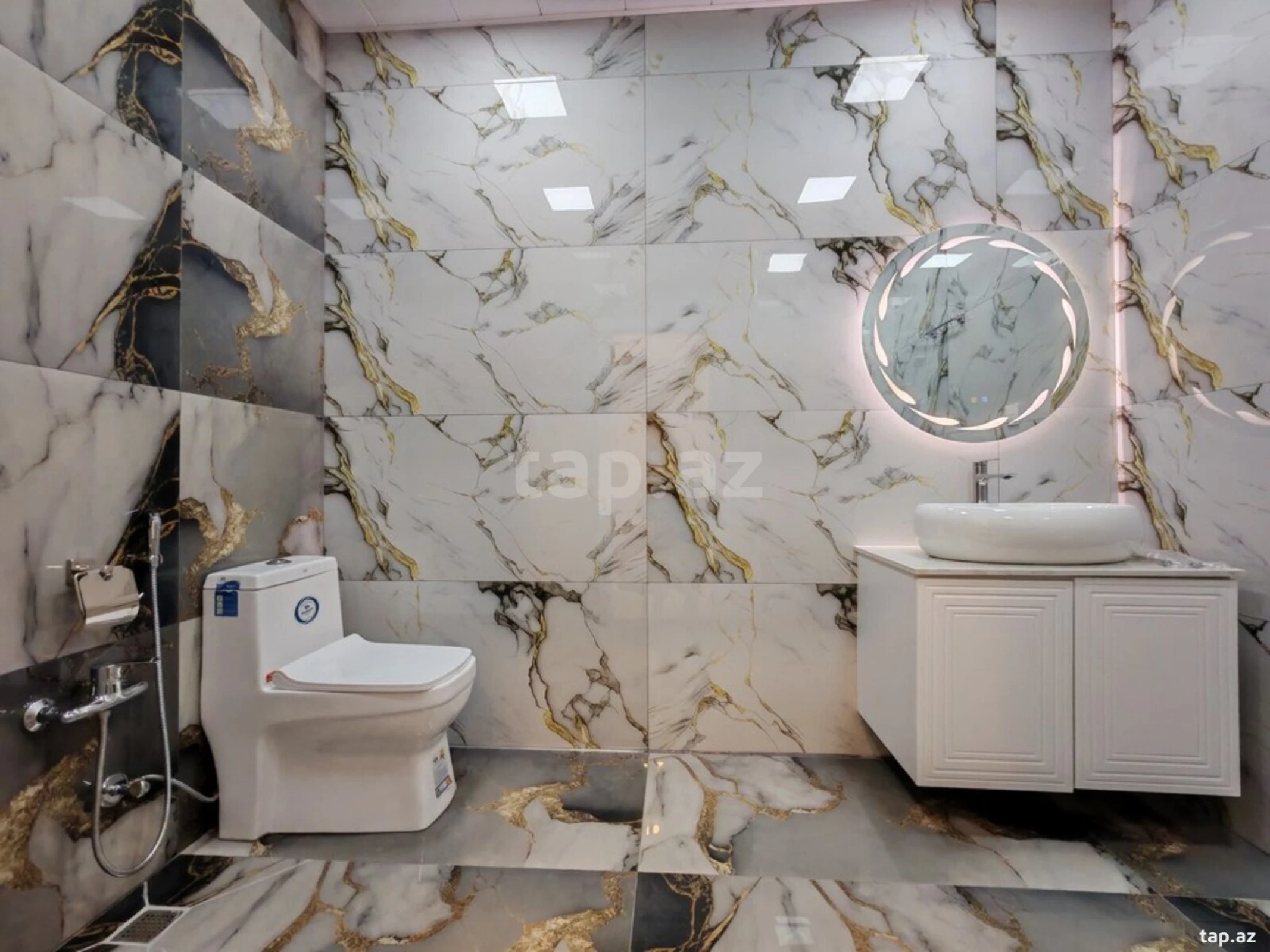 Kirayə verilir 2 otaqlı yeni tikili 70 m²