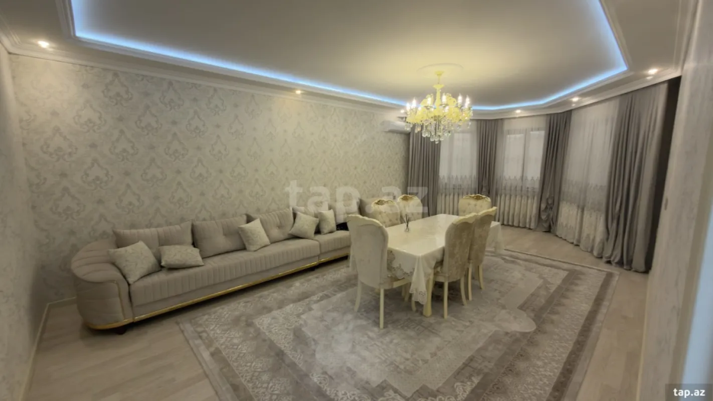 Satılır 9 otaqlı həyət evi