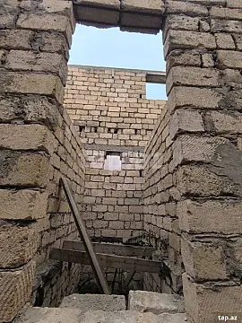 Satılır 4 otaqlı həyət evi