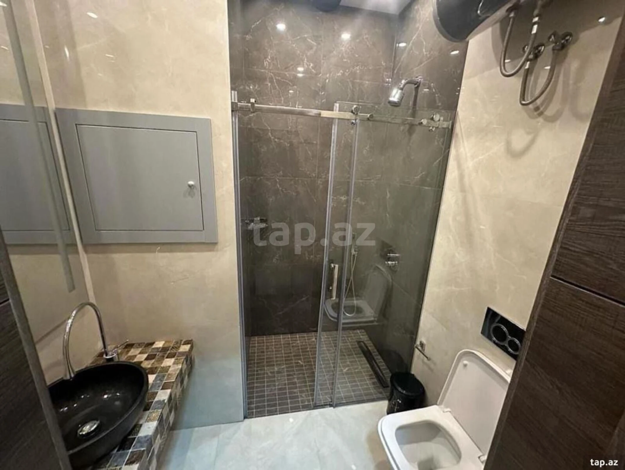 Kirayə verilir 2 otaqlı yeni tikili 70 m²