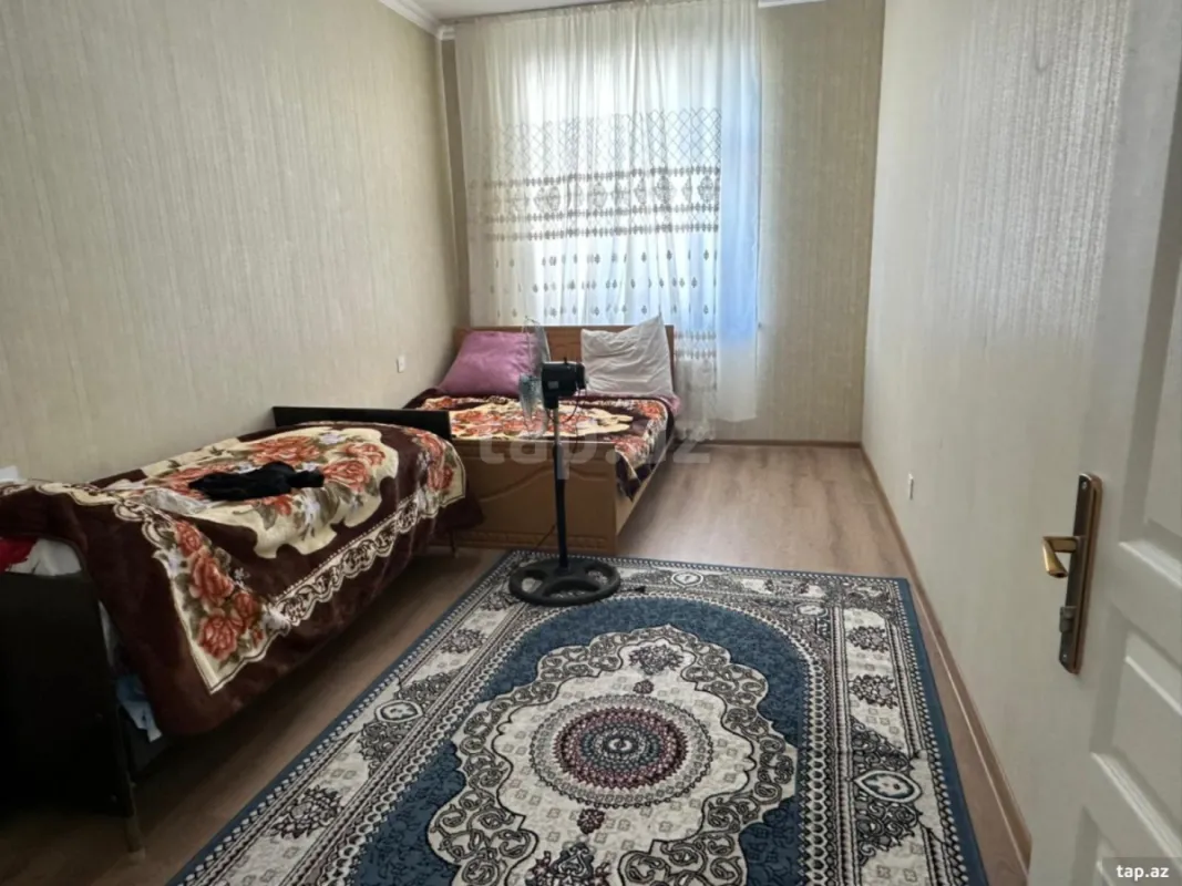 Kirayə verilir 2 otaqlı yeni tikili 70 m²