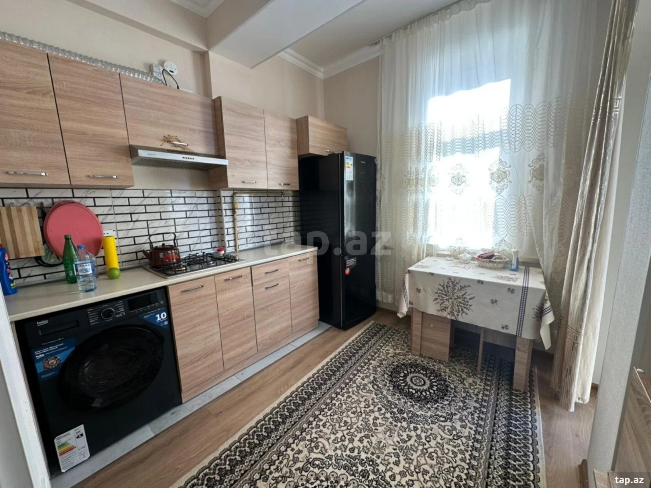 Kirayə verilir 2 otaqlı yeni tikili 70 m²