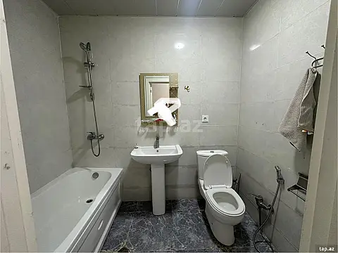 Kirayə verilir 2 otaqlı yeni tikili 70 m²