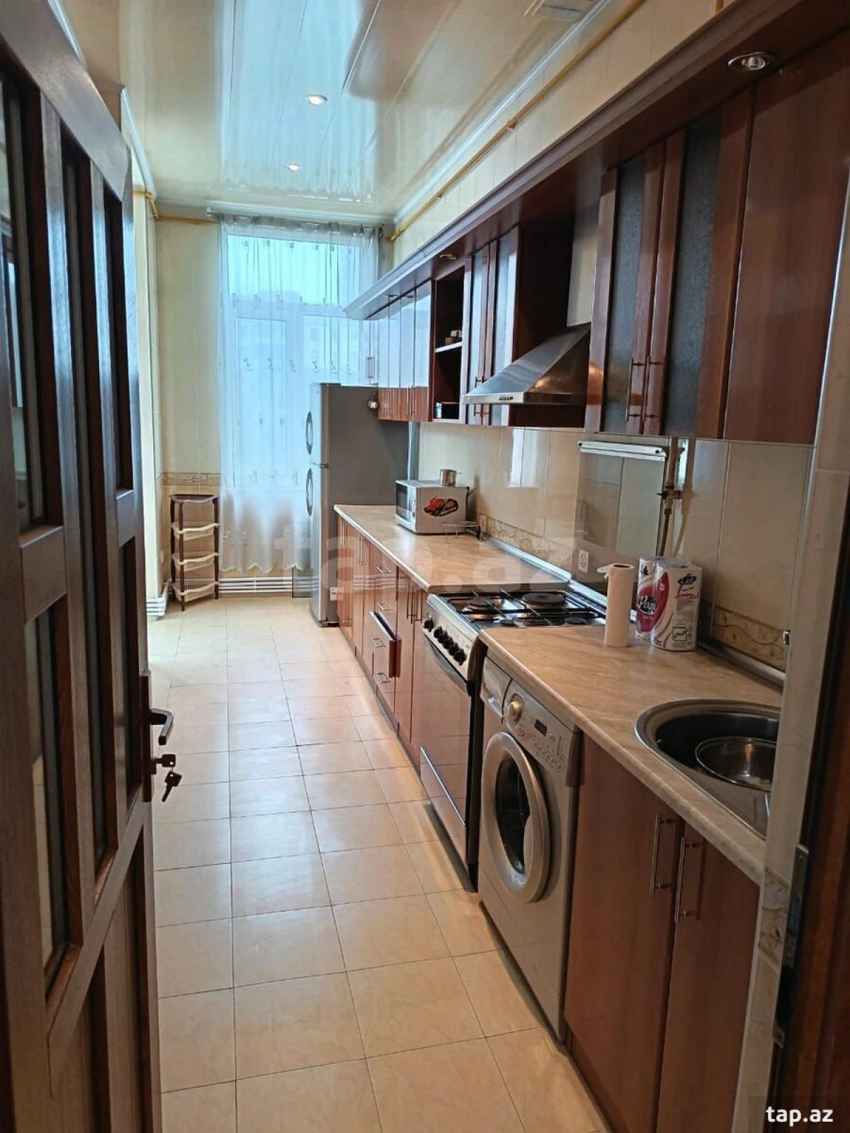 Kirayə verilir 2 otaqlı yeni tikili 80 m²