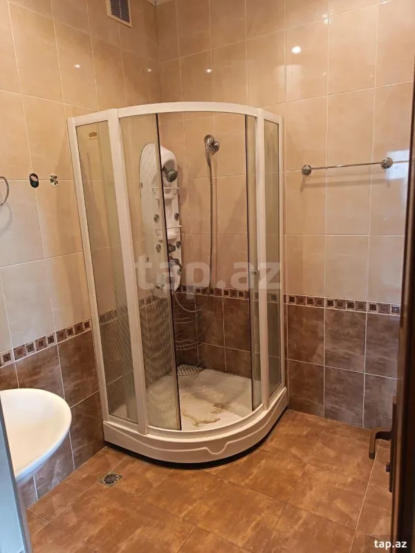 Kirayə verilir 2 otaqlı yeni tikili 80 m²