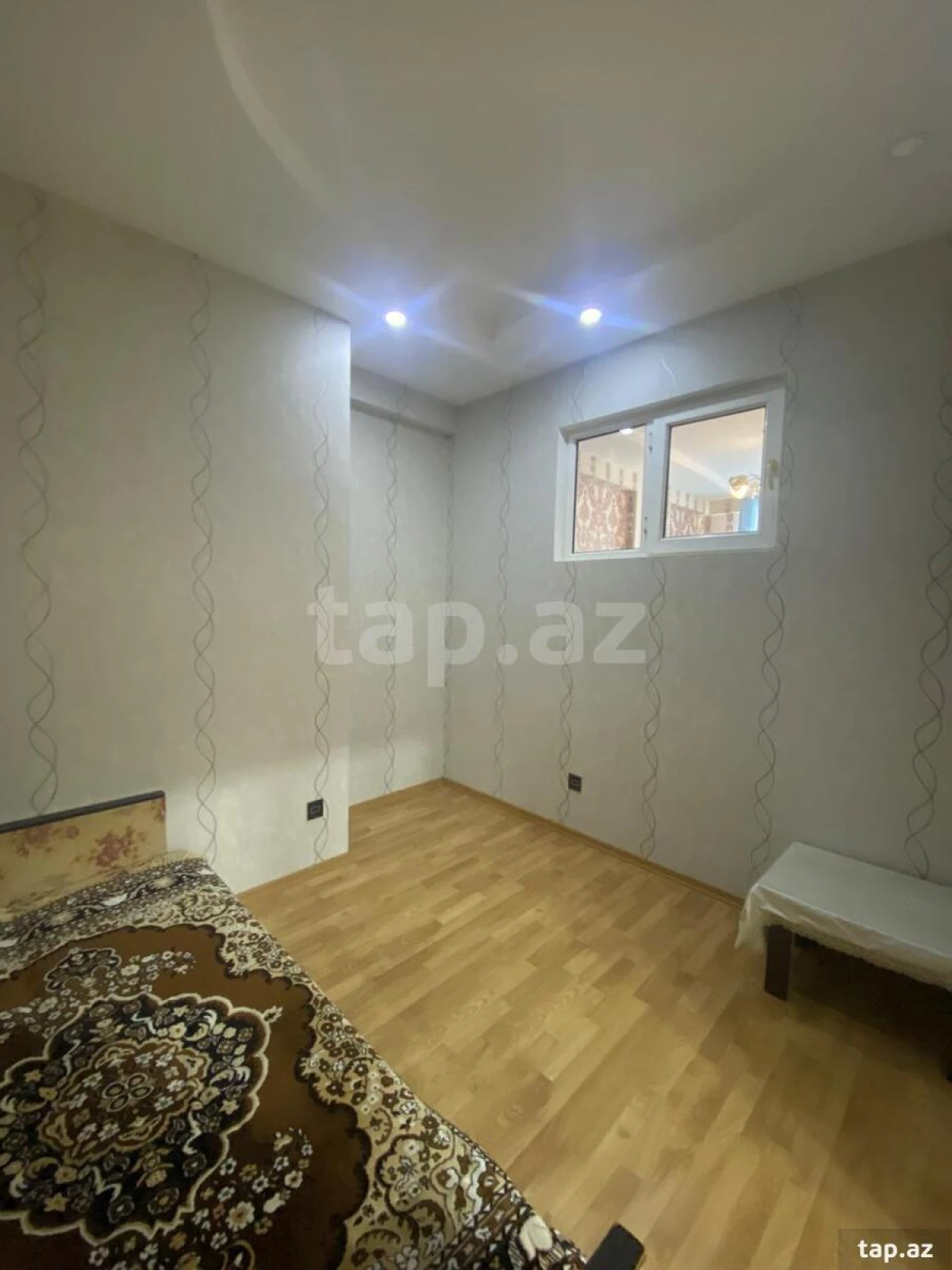 Kirayə verilir 3 otaqlı yeni tikili 75 m²