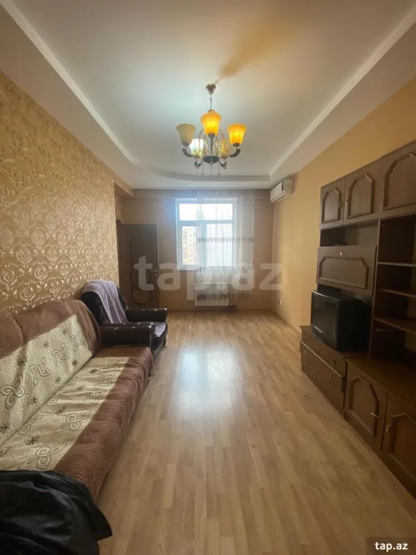 Kirayə verilir 3 otaqlı yeni tikili 75 m²